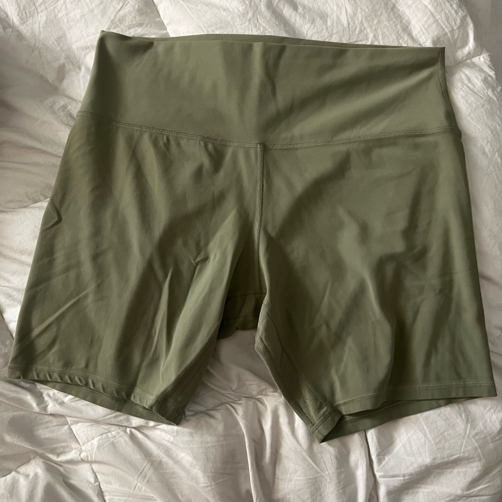 Lululemon Align High-Rise Short 8’’